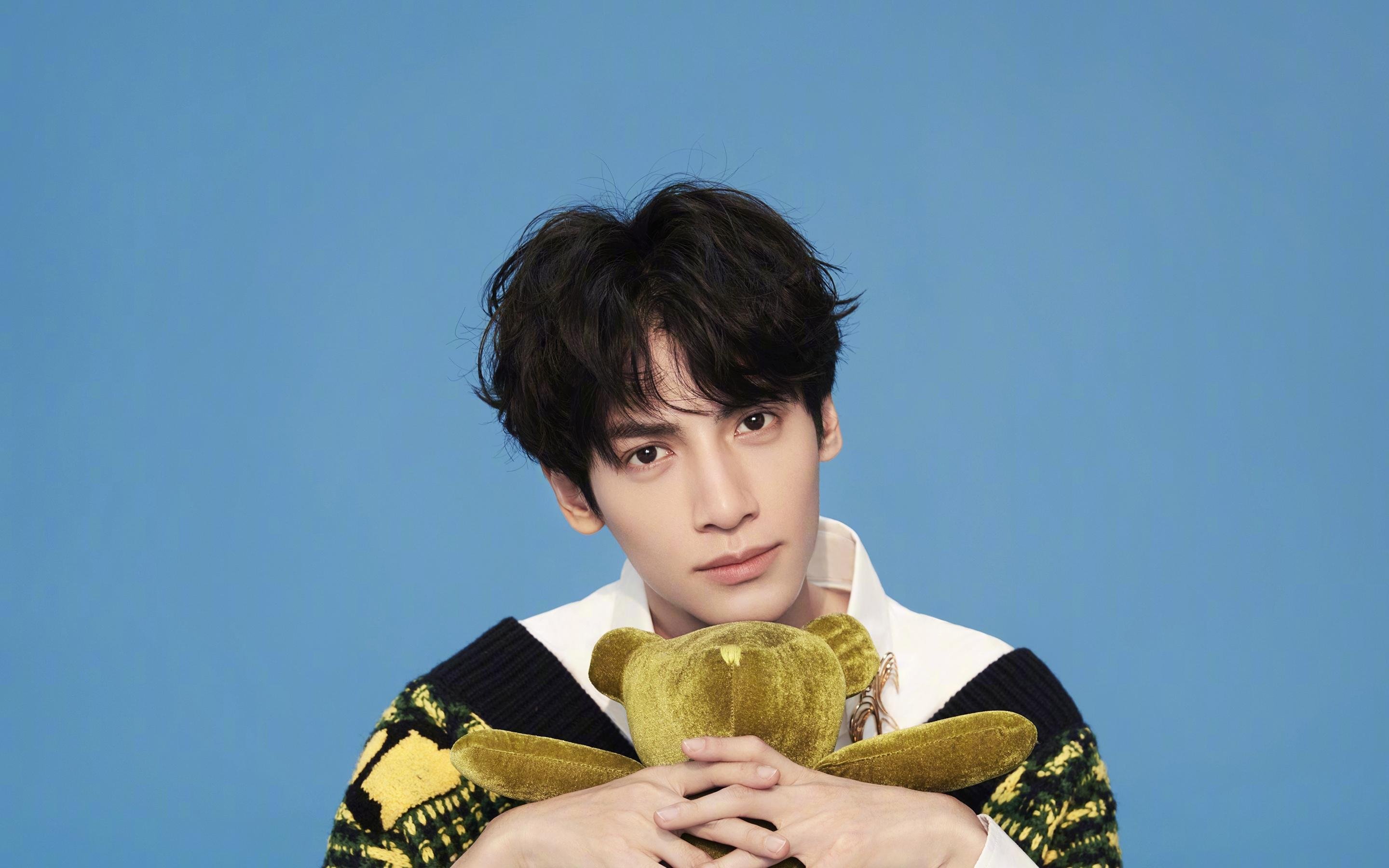 德意志铁骑横扫英伦，奥恰洛夫孤胆英雄定乾坤