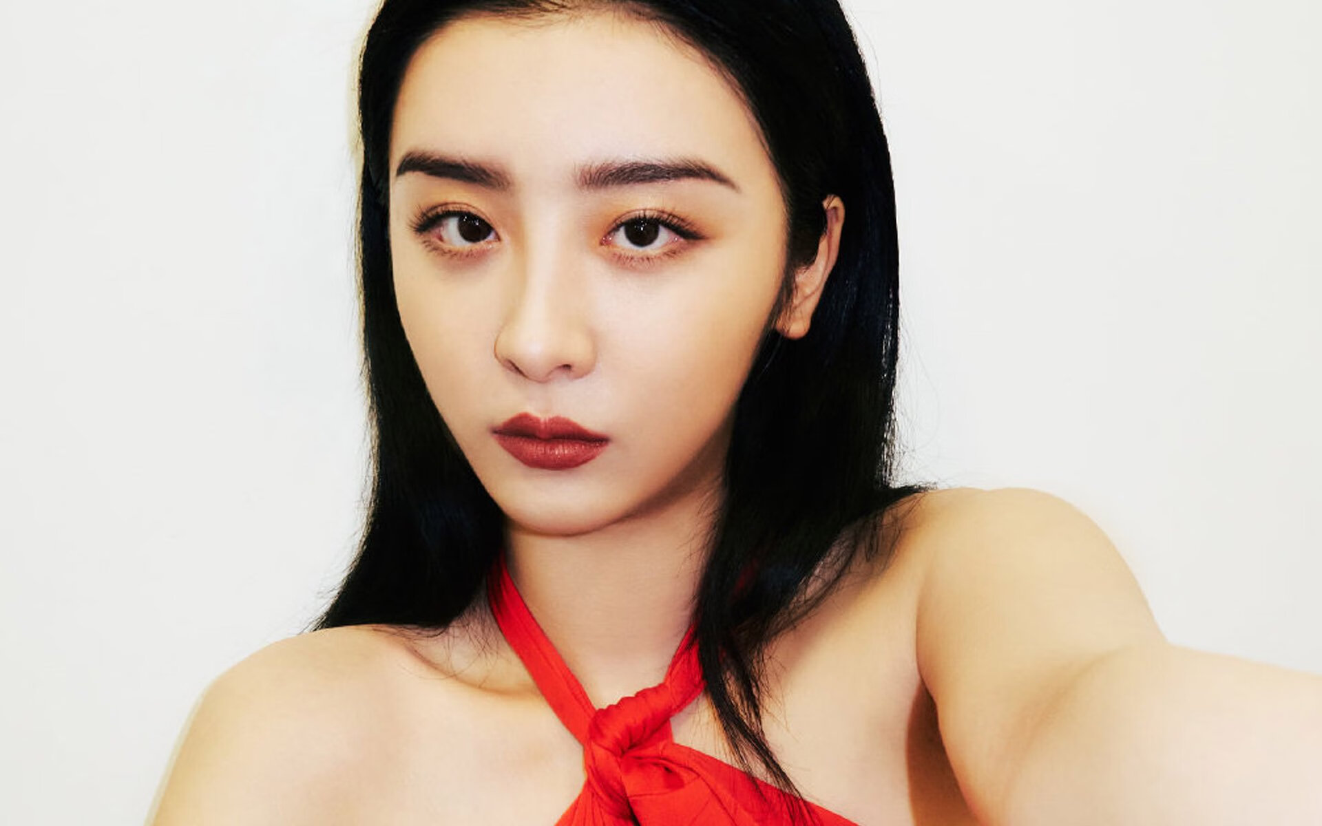 霍勒迪单骑定乾坤!火箭三节轰垮独行侠,防守铁闸变身全能指挥官