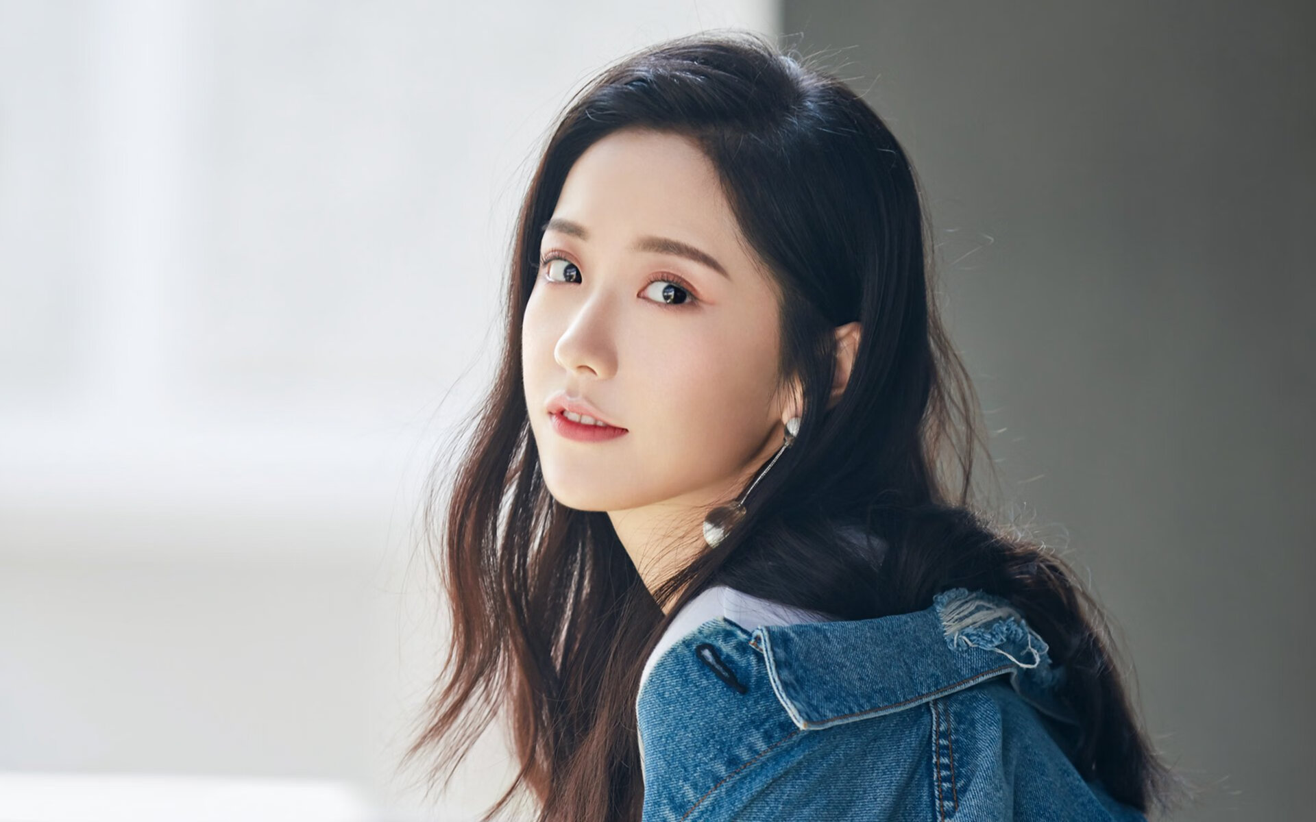 跨域风暴,雷霆制霸NBA,福克斯主宰意甲