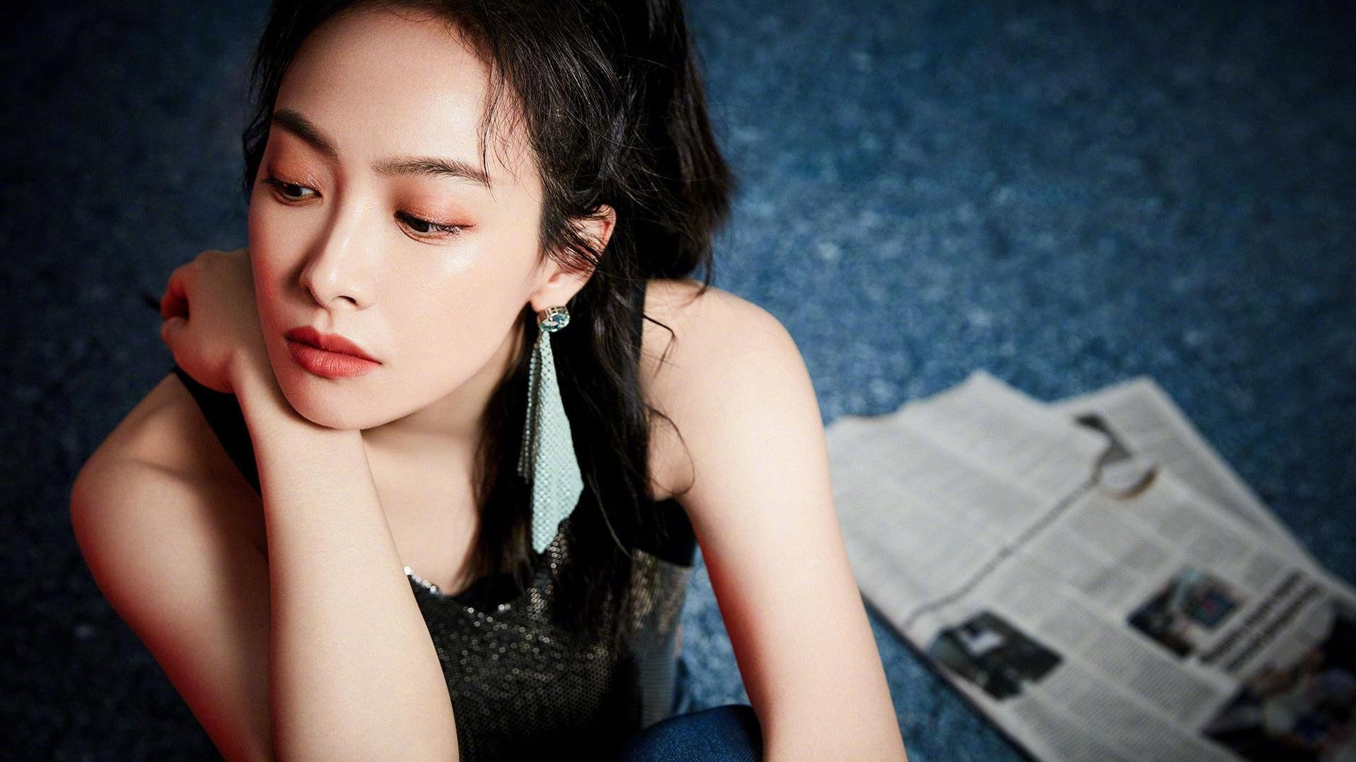 跨越太平洋的生死战，湖人力克深圳队，莫兰特超远三分展现巨星价值