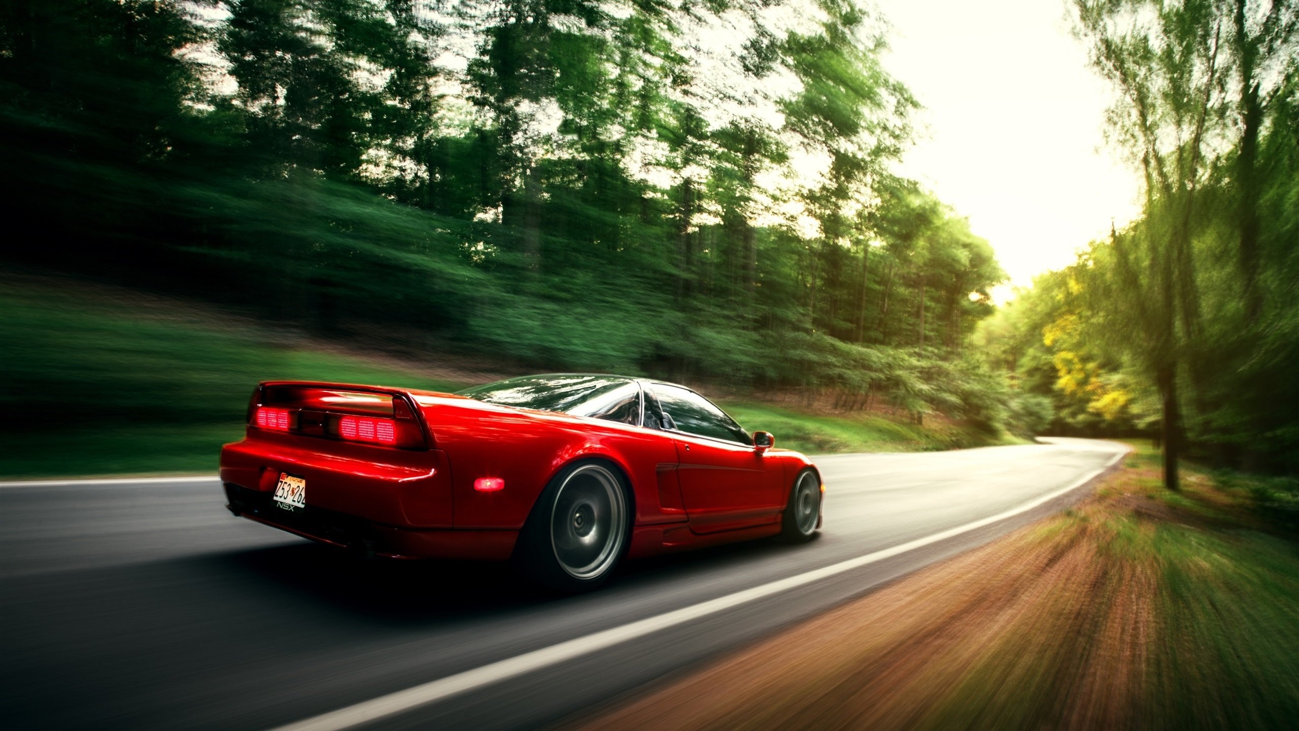 欧洲之夜的双重震撼，国际米兰击溃拜仁，奥亚尔萨瓦尔在意甲对决中称王