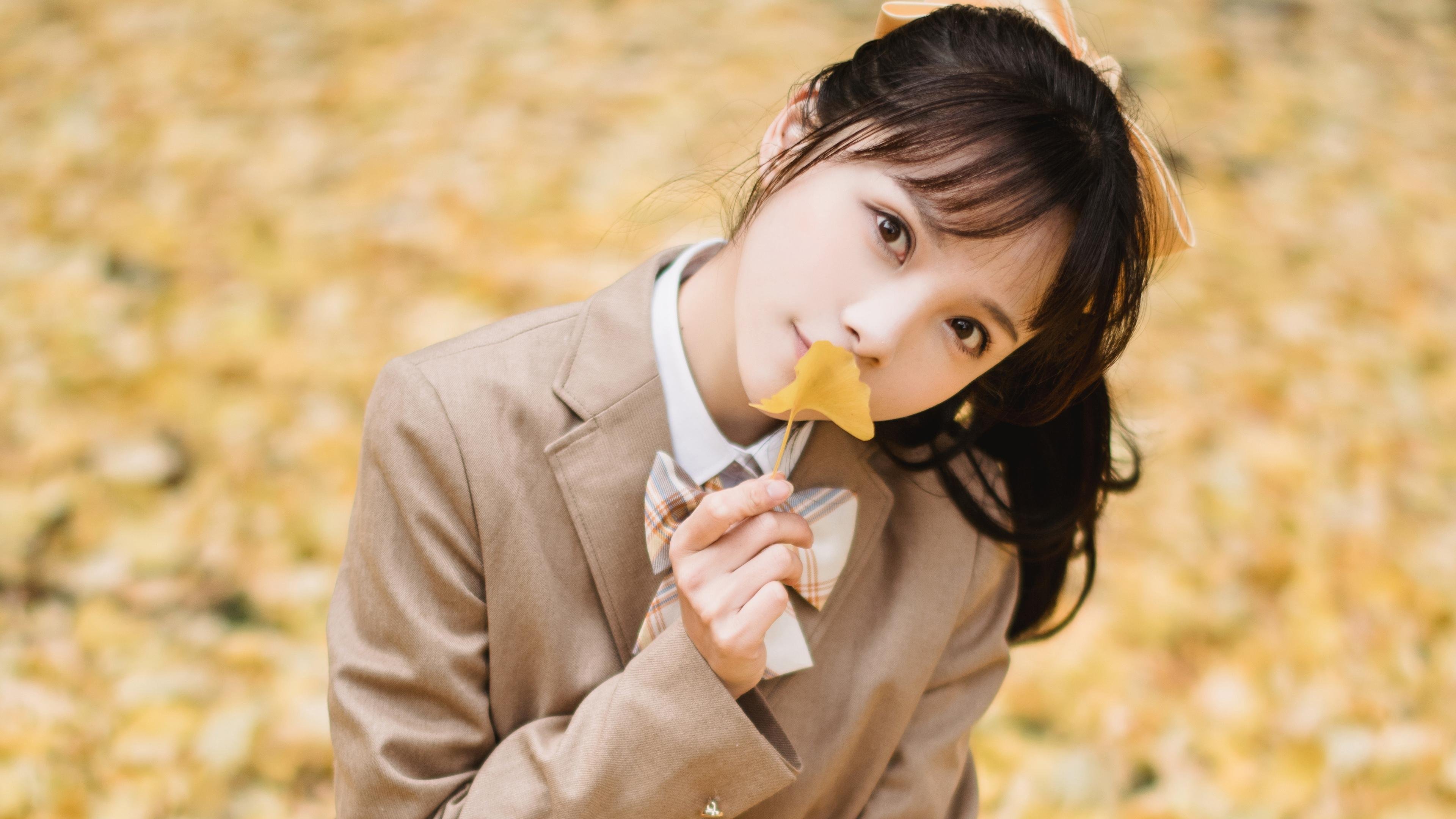 末节之王利拉德轰45+12引燃联盟!黄蜂锁链防守竟让上海队半场仅得28分?