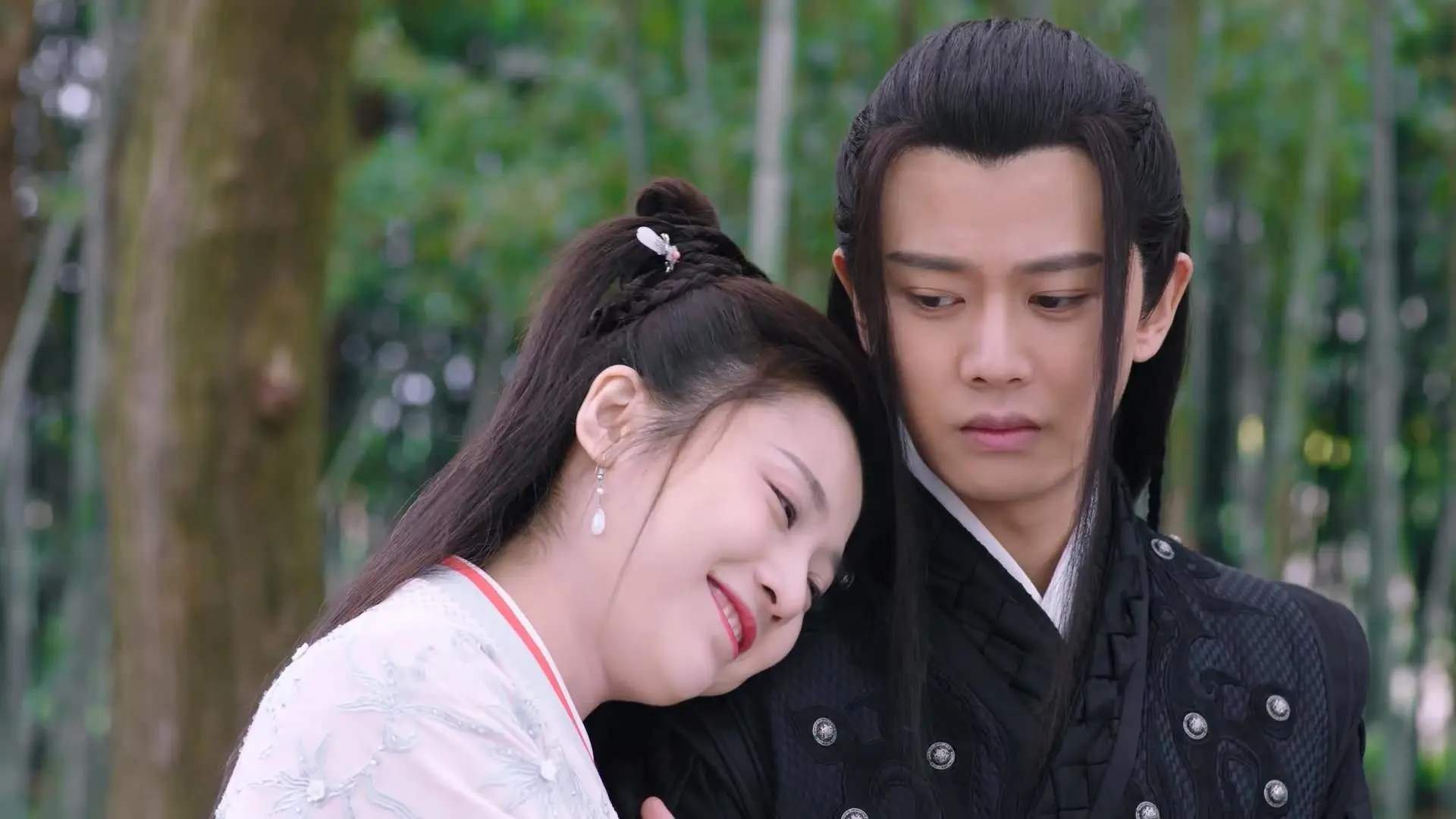 锋雨入城，字母哥席卷撕裂之城，暴力美学破解三分时代密码